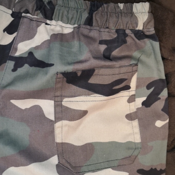 CAMO Pants NWT - Picture 9 of 9
